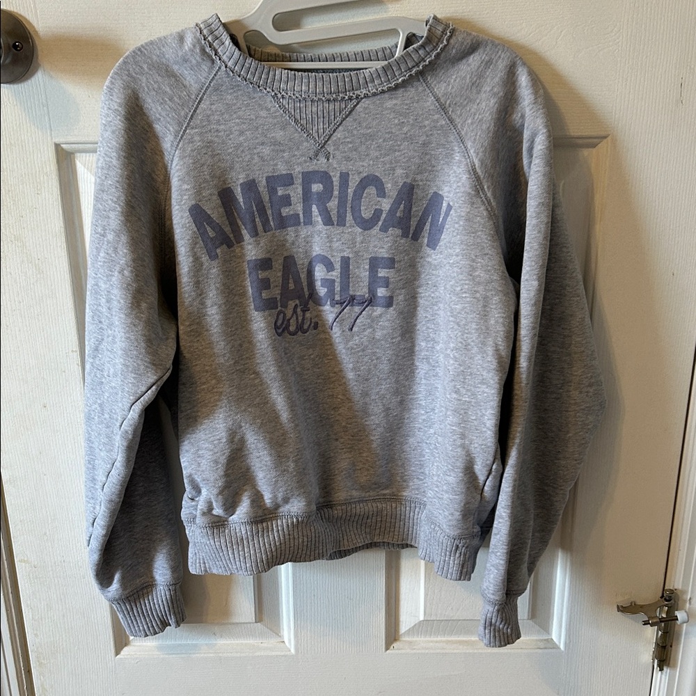 American Eagle Outfitters Heather Gray Crewneck Sweater